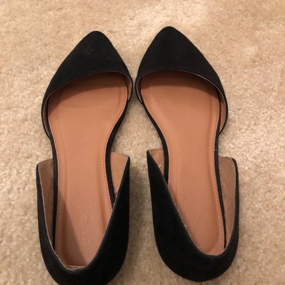 Black Pointy toe flats